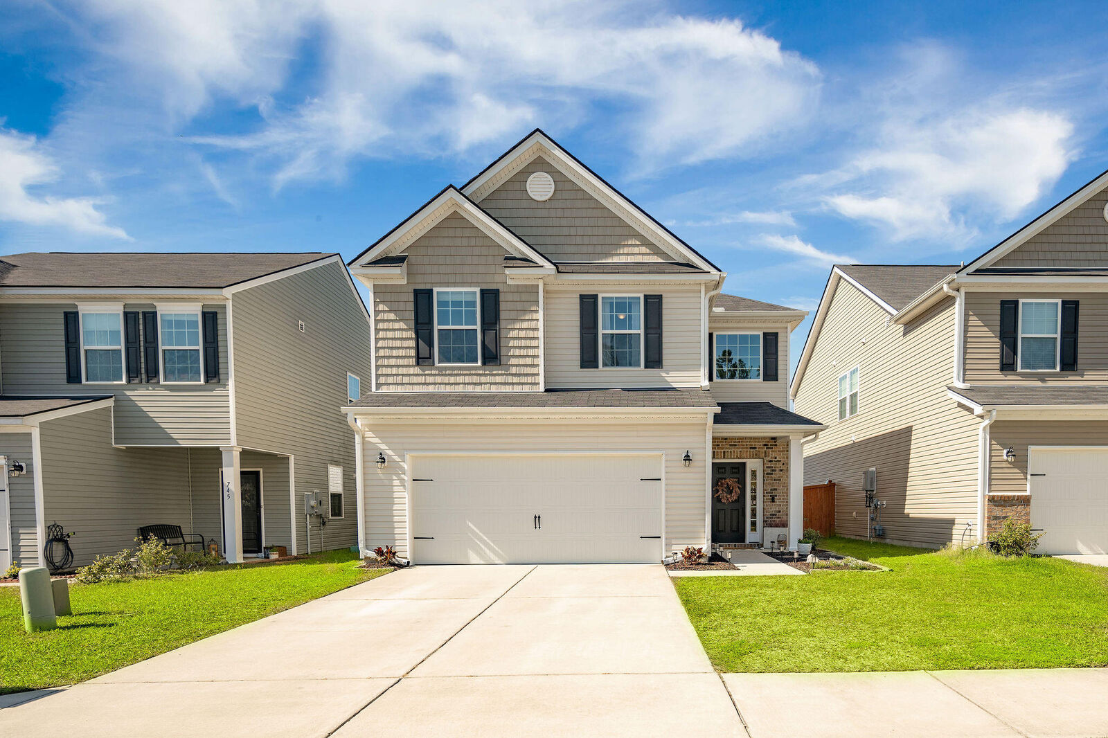 Property Photo: 743 Redbud Lane SC 29486