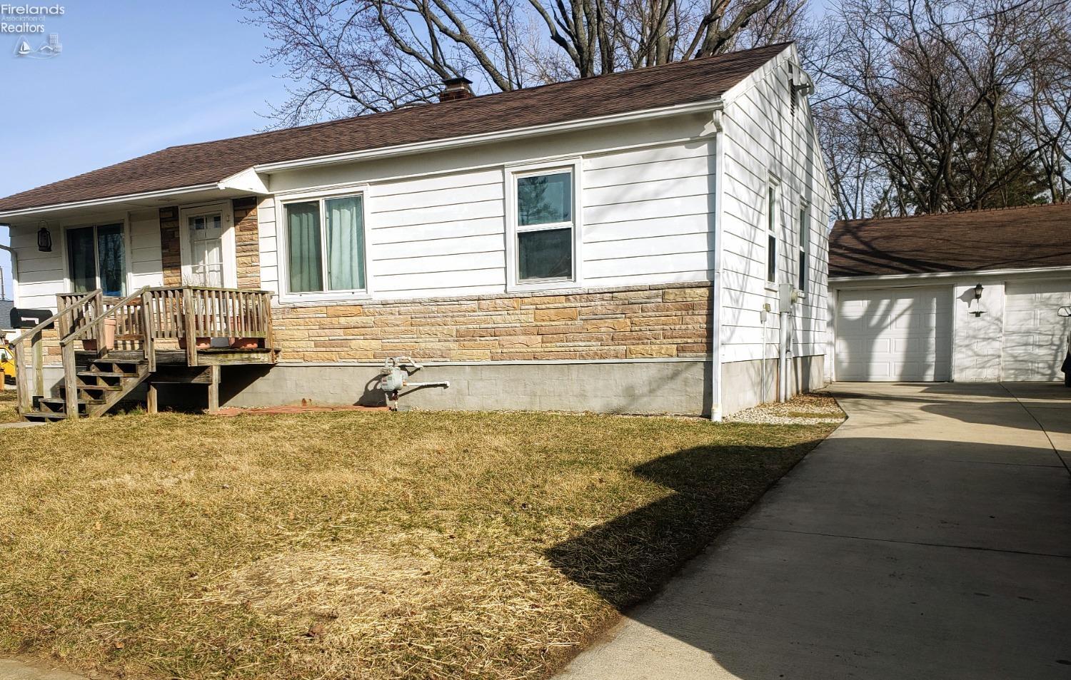 Property Photo:  133 Bertha  OH 44811 