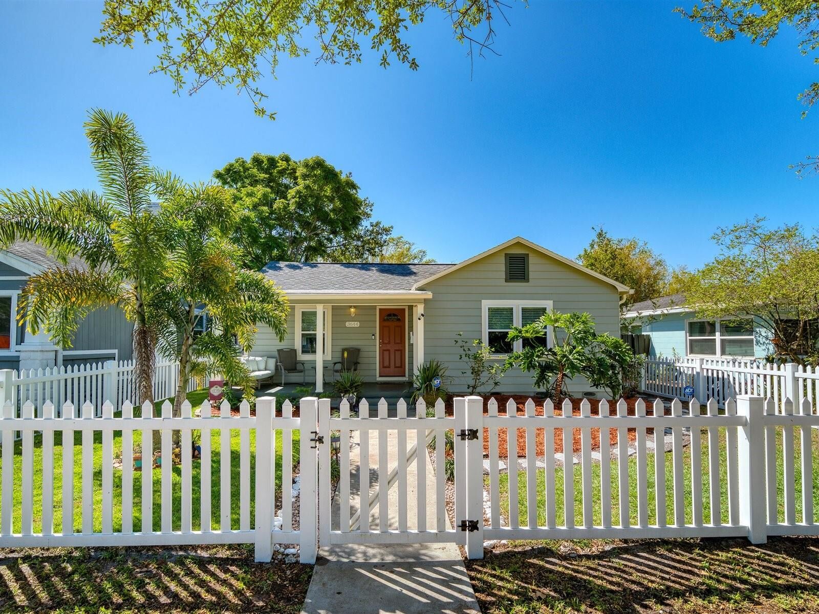 Property Photo:  3644 Burlington Avenue N  FL 33713 
