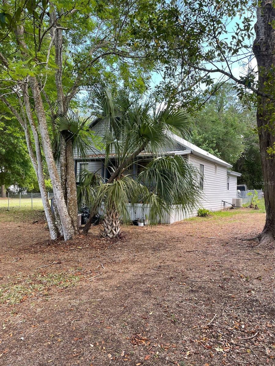 Property Photo:  10420 SE 158th Place  FL 34491 