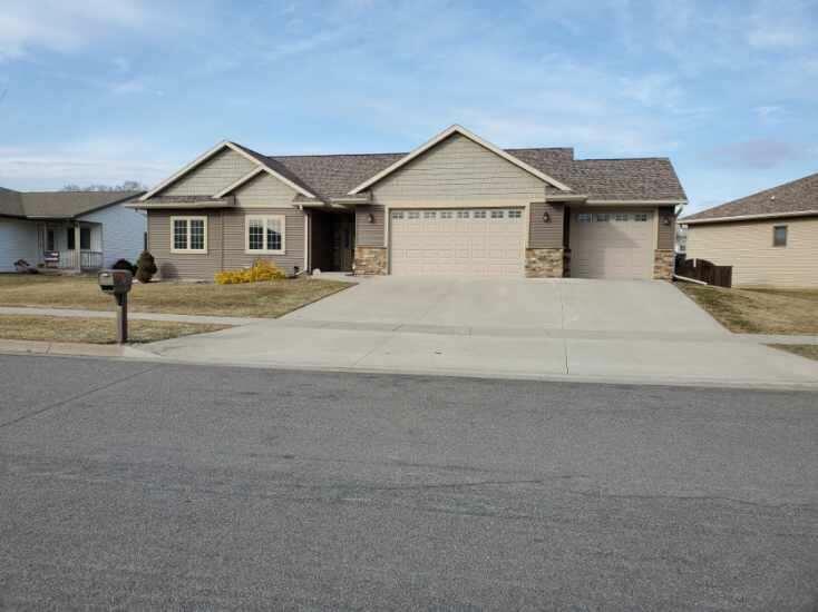 Property Photo:  719 Rolling Oaks Dr  WI 54650 