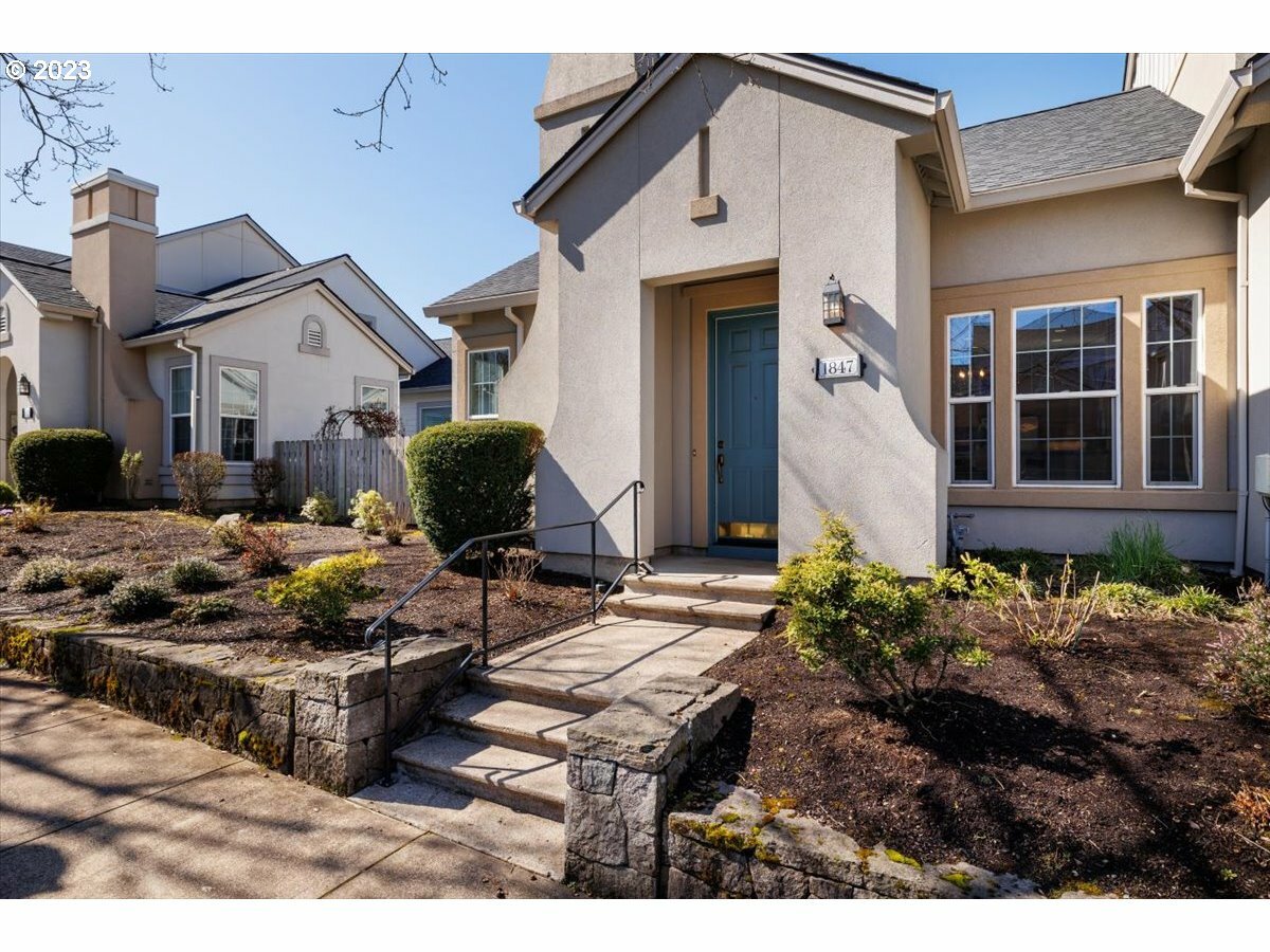 1847 NE Orenco Station Pkwy  Hillsboro OR 97124 photo