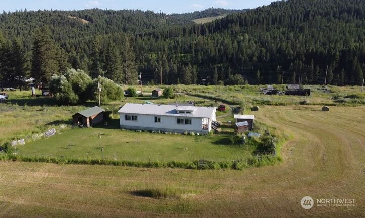 Property Photo:  26 Kidwell Road  WA 99166 