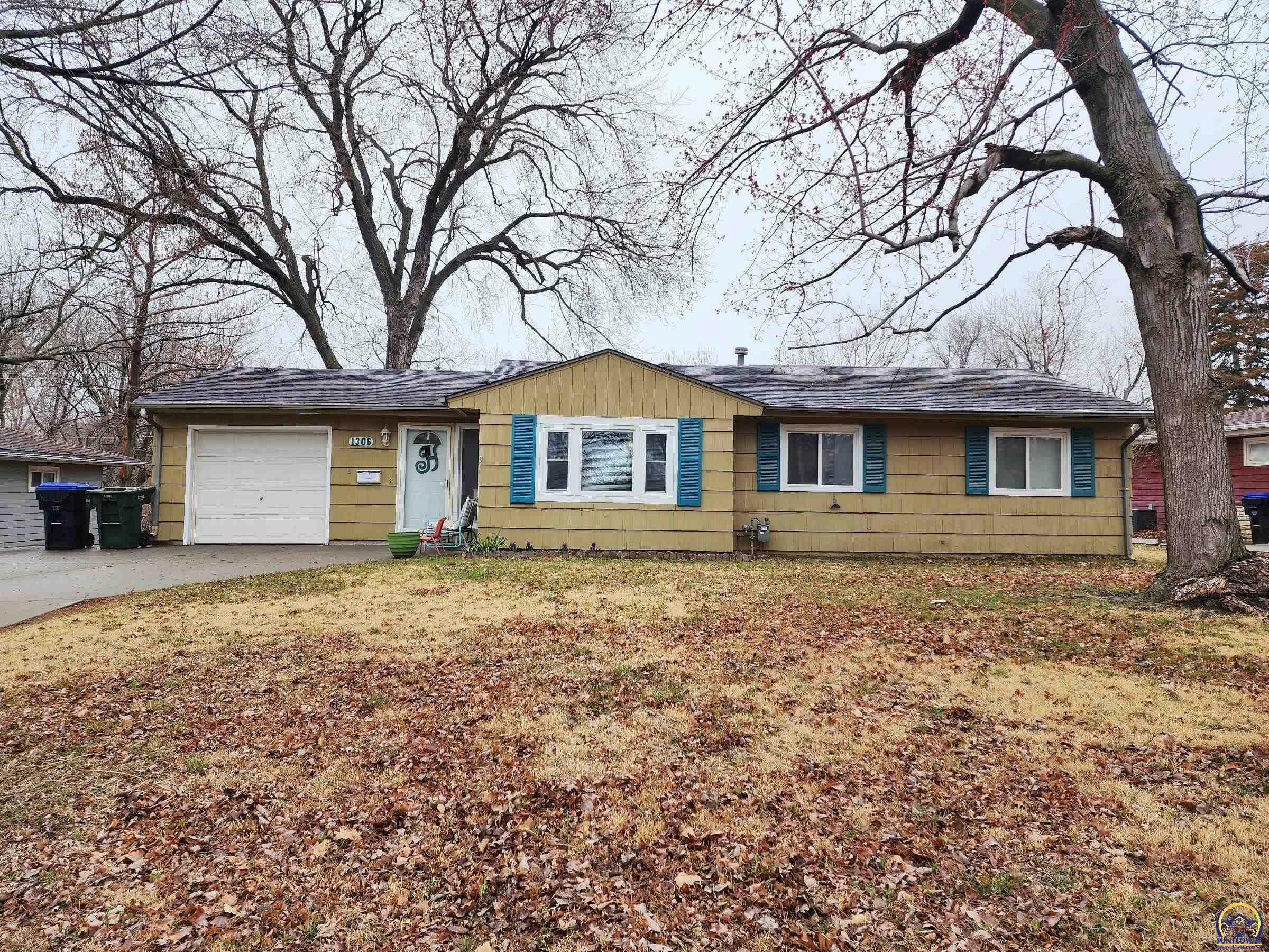 1306 SW 30th St  Topeka KS 66611 photo