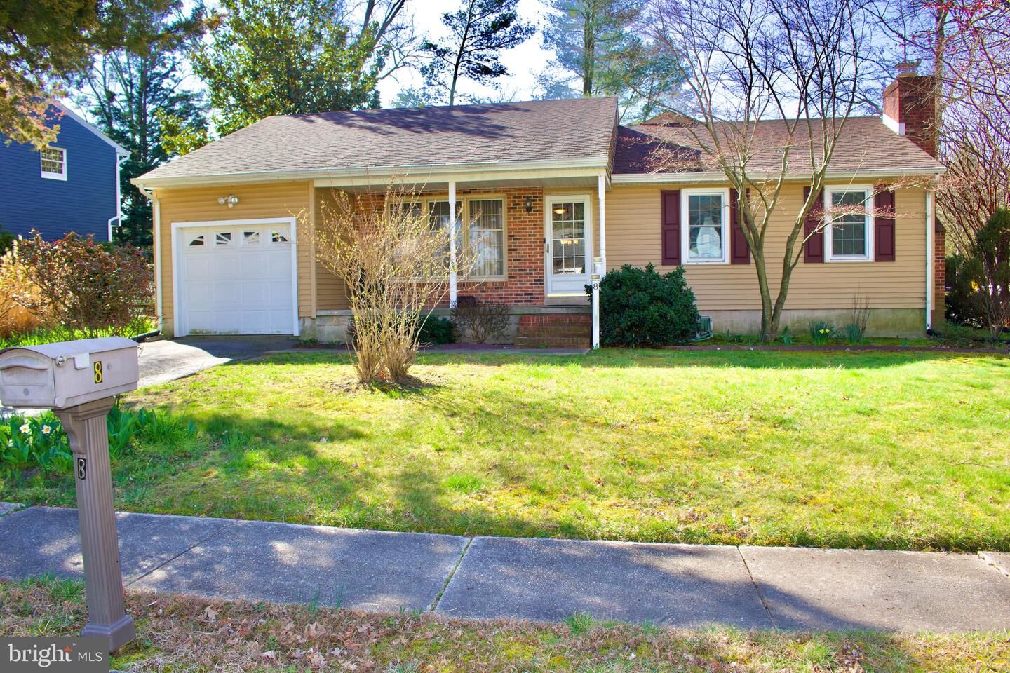 Property Photo:  8 Ironwood Circle  DE 19904 