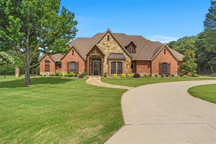 6241 Toscana Circle  Fort Worth TX 76140 photo