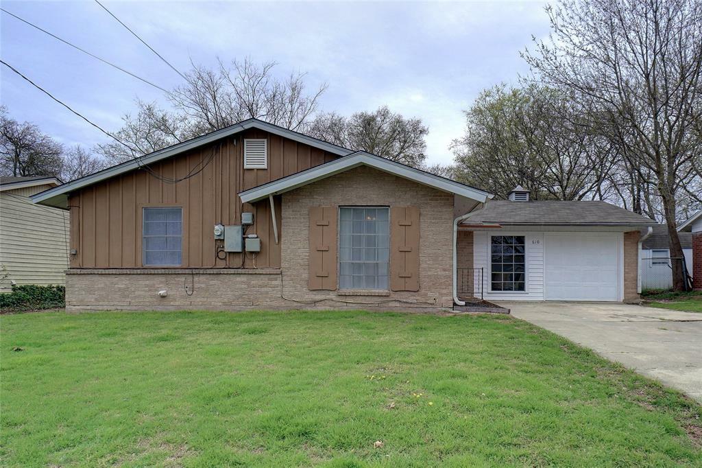 Property Photo:  610 Hillside Drive  TX 75090 
