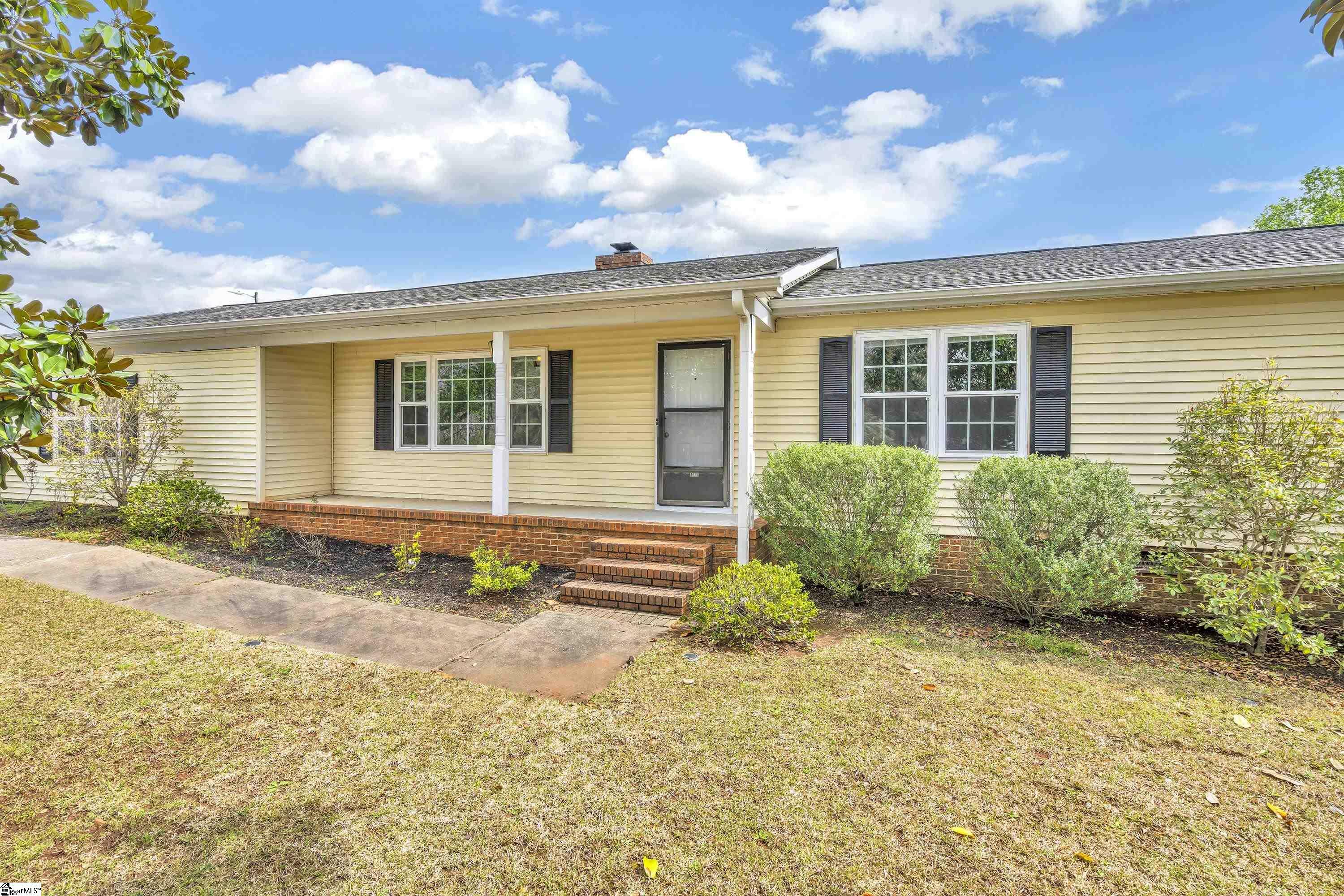 Property Photo:  1106 Green Fern Drive  SC 29611 