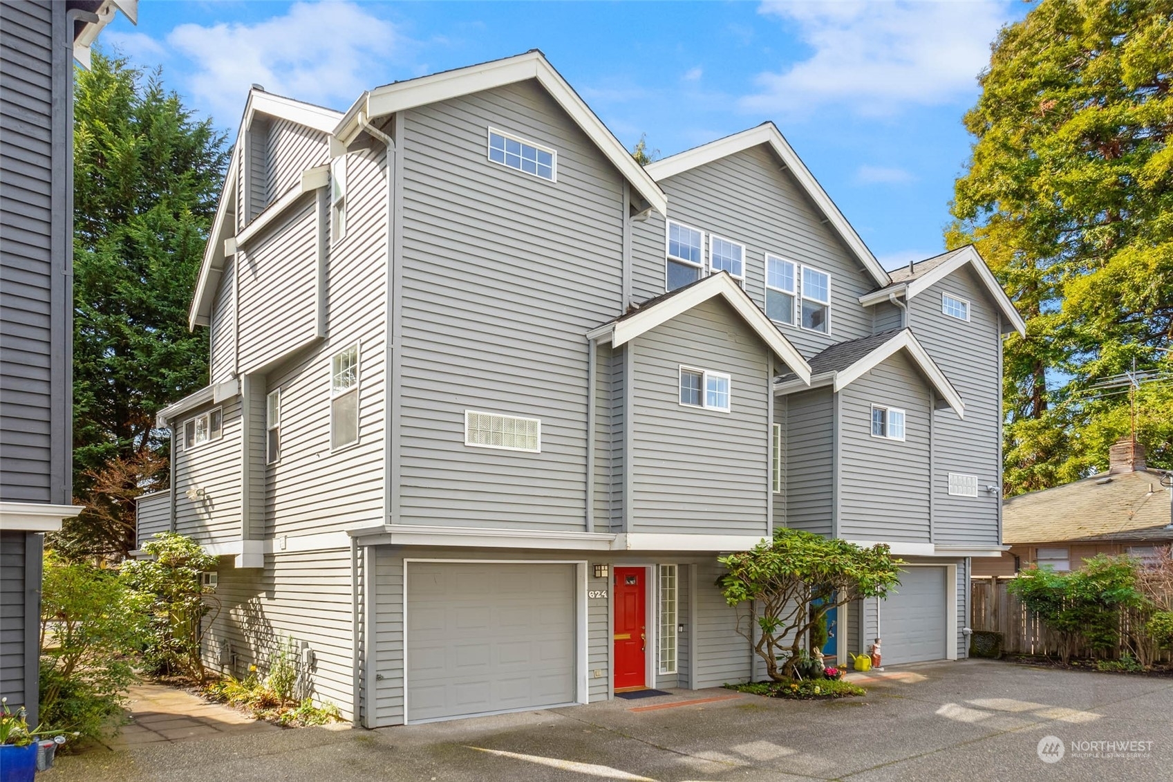 Property Photo: 624 Lake Washington Boulevard E WA 98112