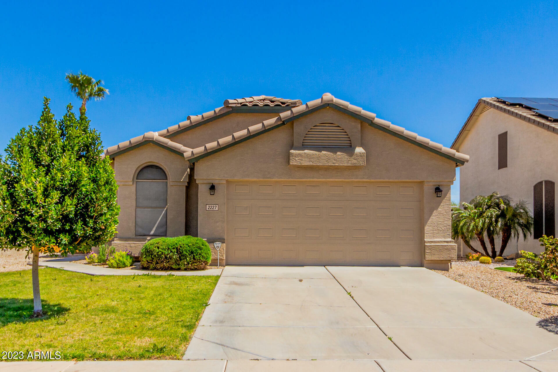 Property Photo:  2227 S Peppertree Drive  AZ 85295 