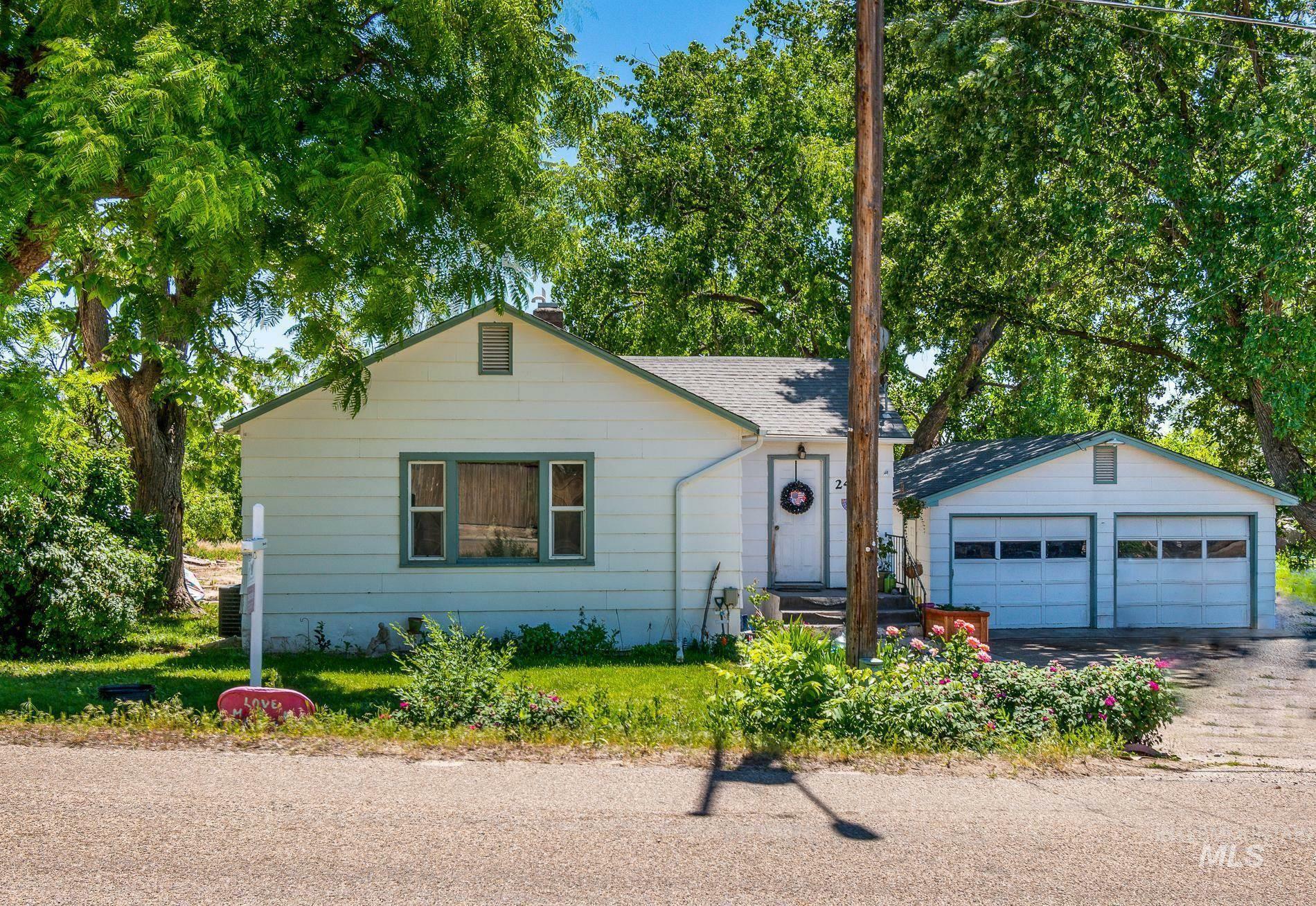 2422 Syringa Ln  Caldwell ID 83605 photo