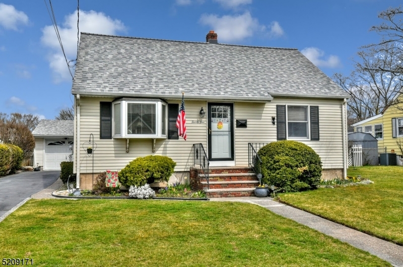 Property Photo:  21 Riverdale Rd  NJ 07442 