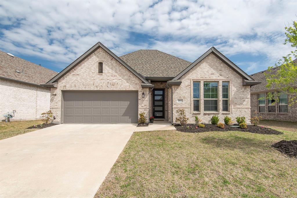Property Photo:  2013 Morgan Court  TX 75454 