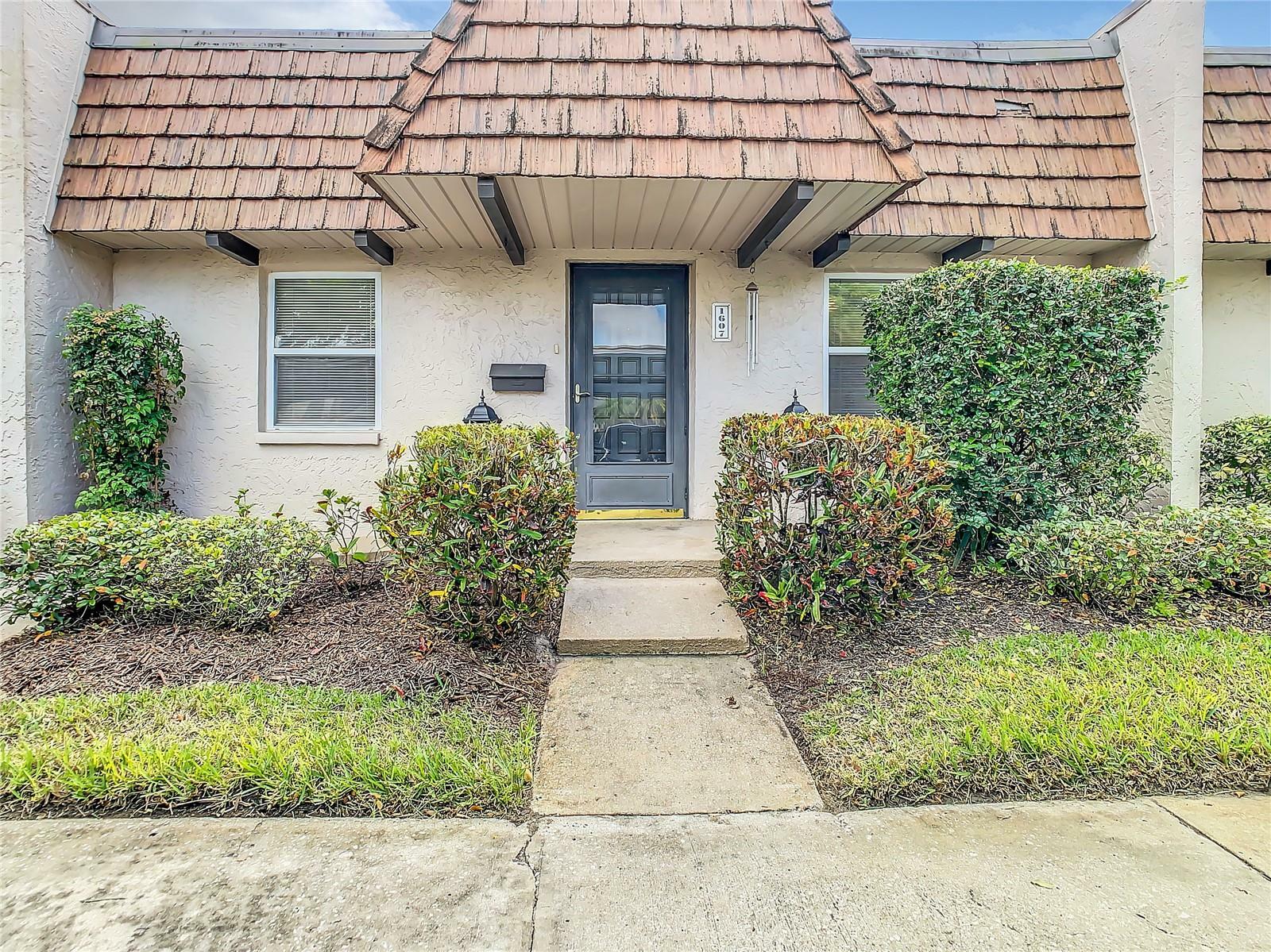 Property Photo:  1607 Cordova Green 1607  FL 33777 