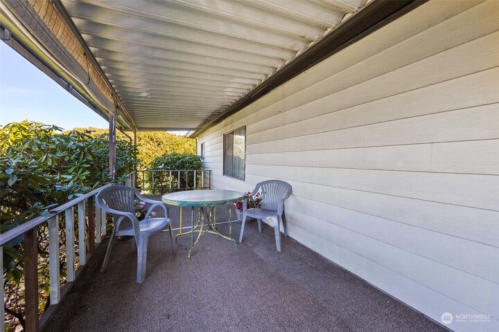 Property Photo:  3611 I Street NE 258  WA 98002 