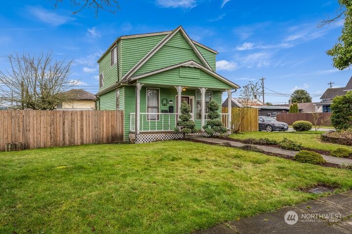 3 bed Everett home for sale 2131 Lombard Avenue, Everett, WA 98201