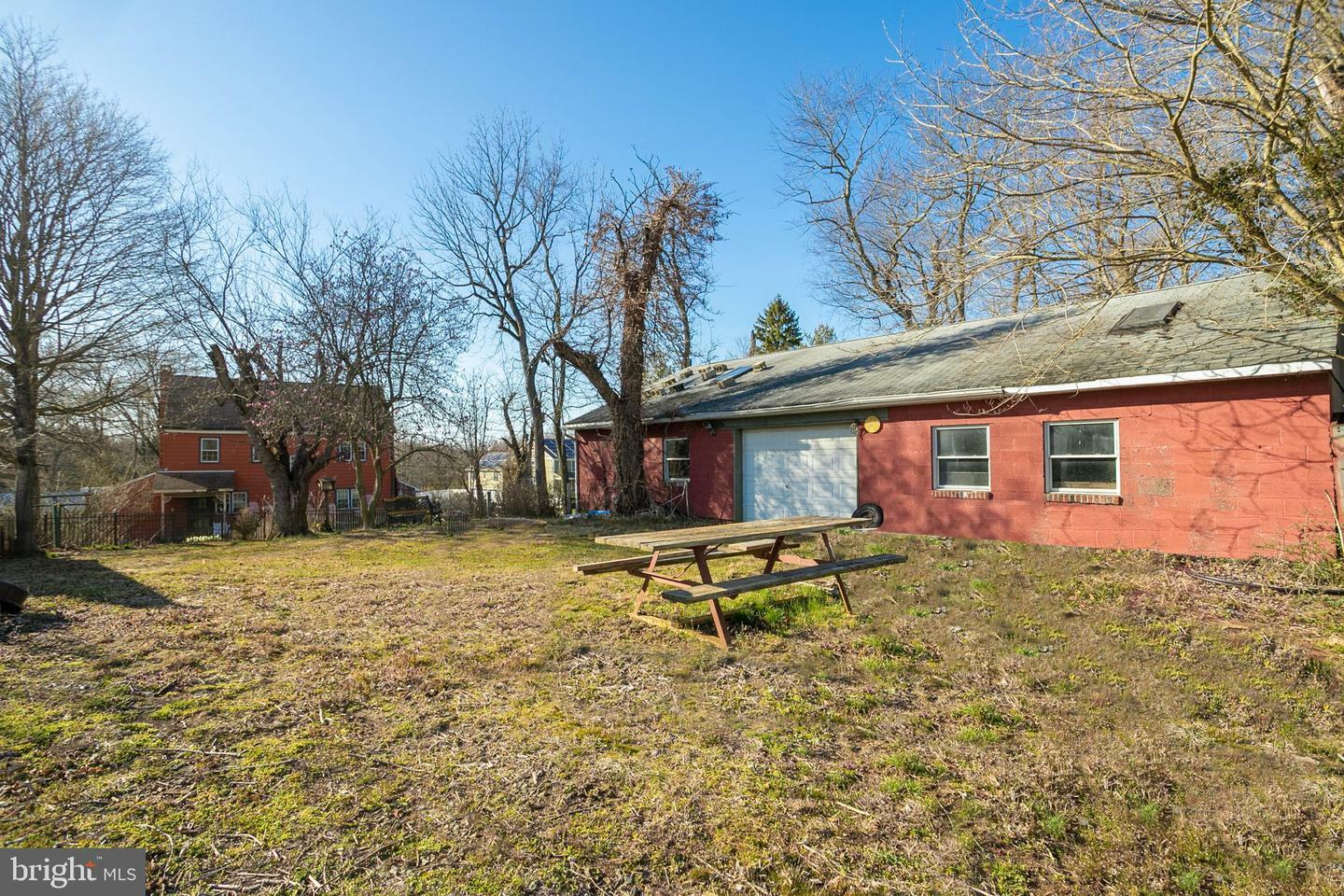 Property Photo:  36 Chesterfield Road  NJ 08022 