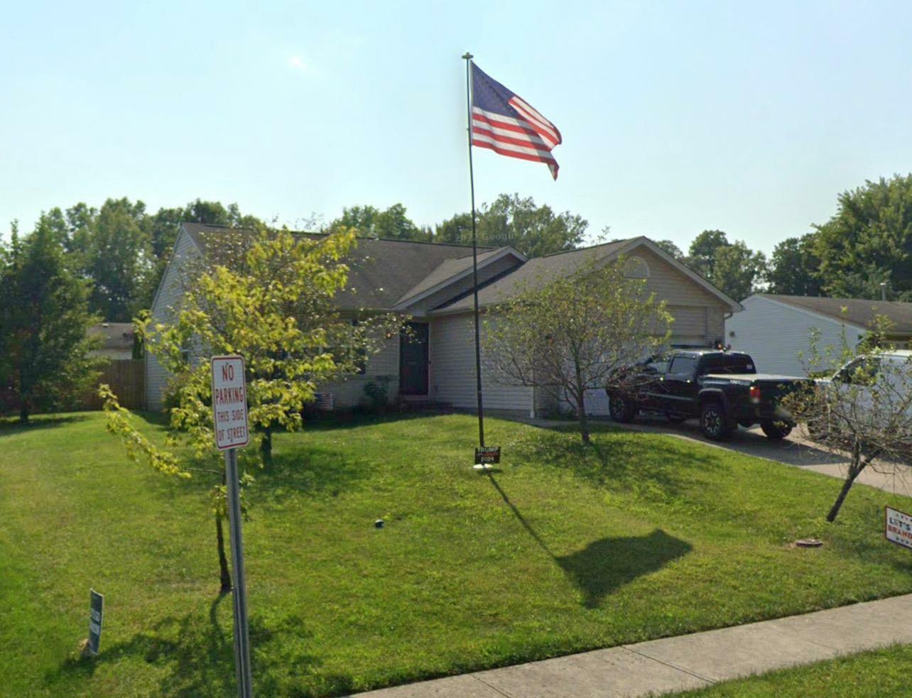 Property Photo:  2043 Sunset View Ln  OH 45102 