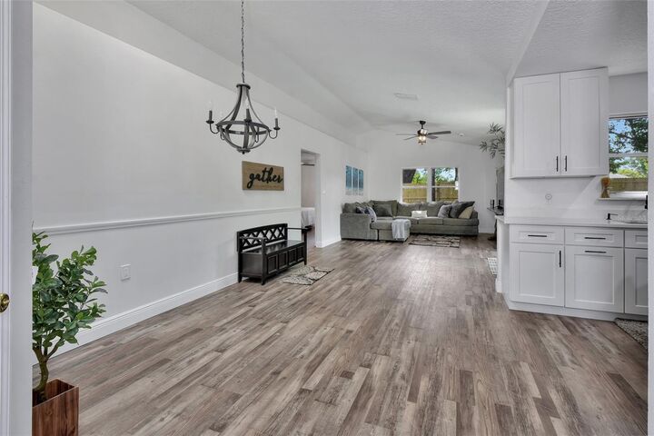 Property Photo:  1035 Seminole Creek Drive  FL 32765 