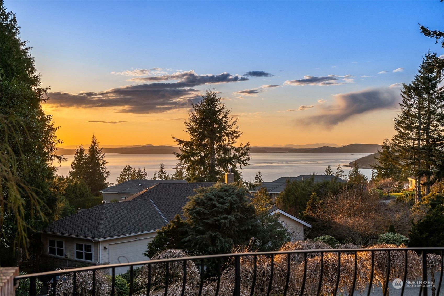 Property Photo:  3910 Bay Lane  WA 98221 