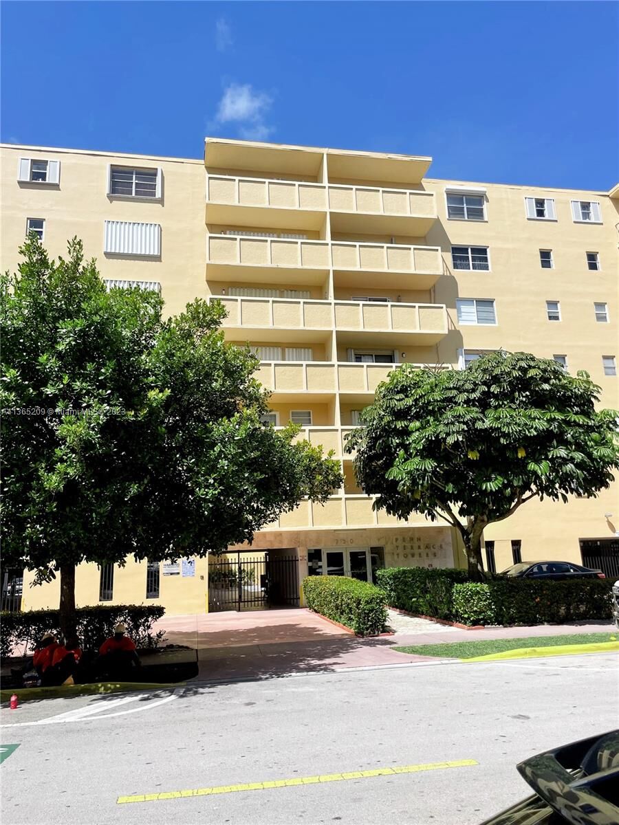 Property Photo:  730 Pennsylvania Ave 206  FL 33139 