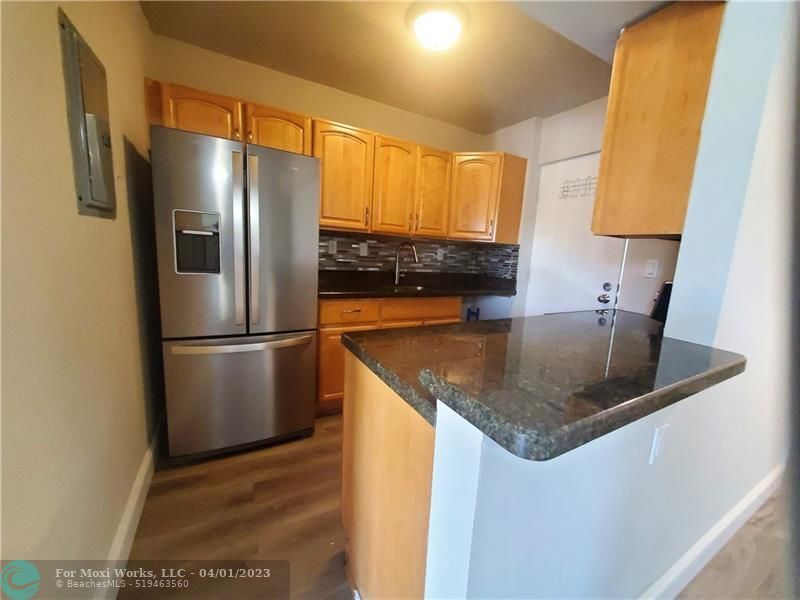 Property Photo: 505 S Pine Island Rd 210B FL 33324