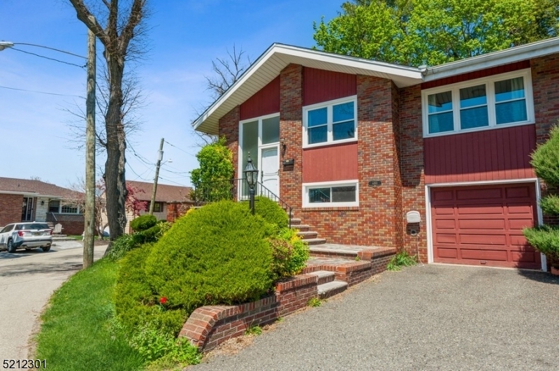 Property Photo: 480 Linden Ct NJ 07657