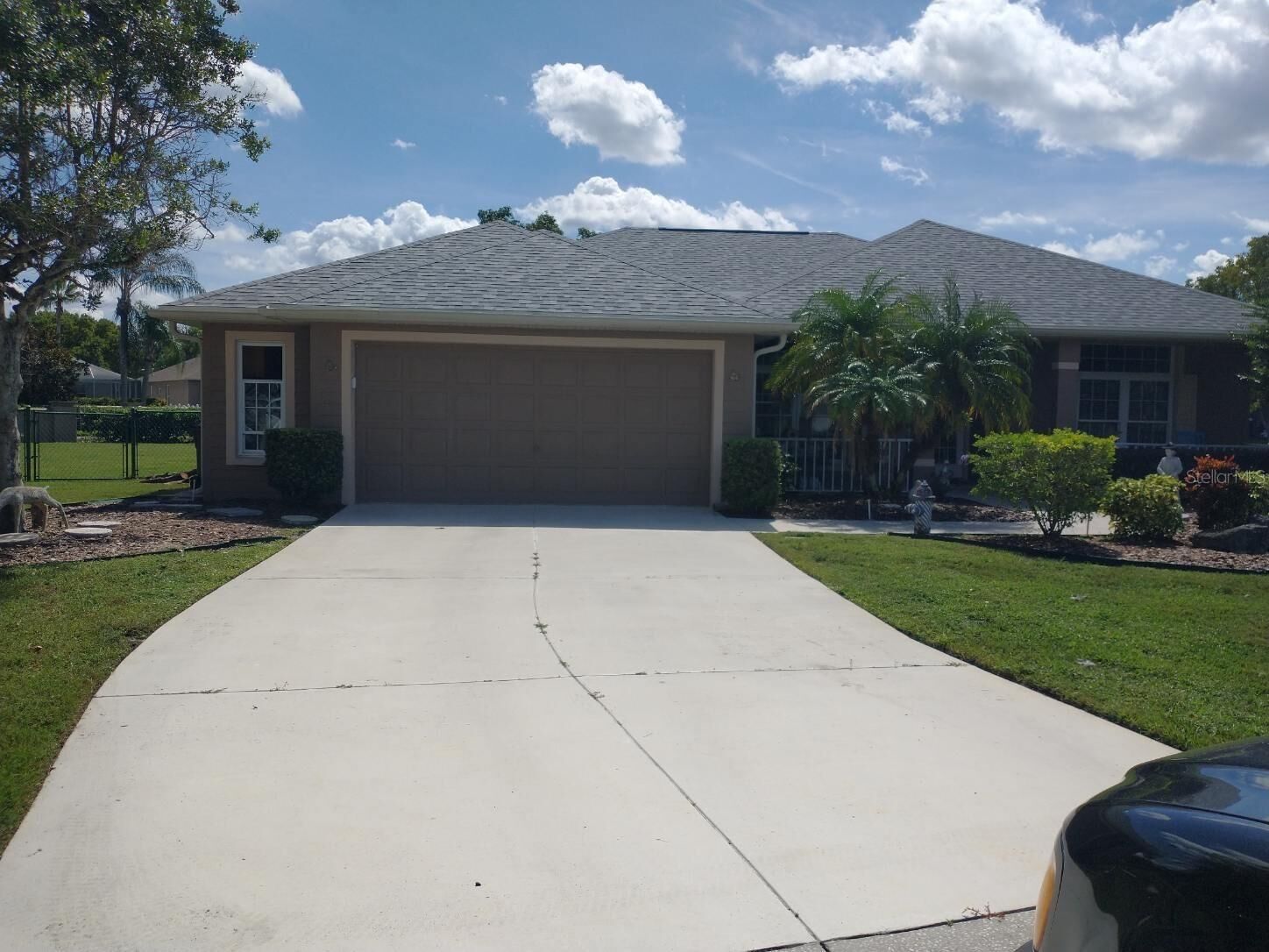 Property Photo: 1808 Broadleaf Court FL 34655