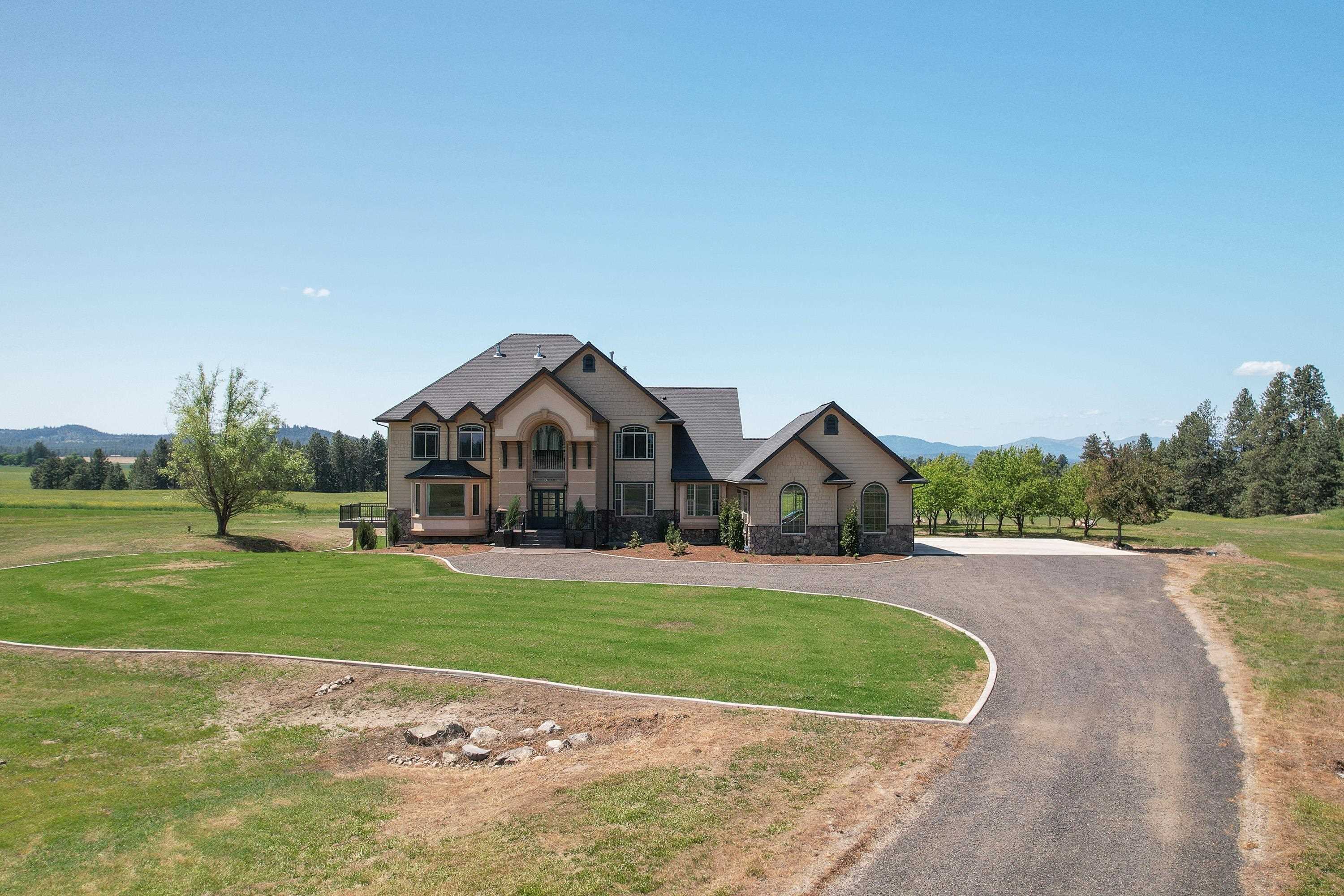 Property Photo: 22911 N Hatch Rd WA 99005