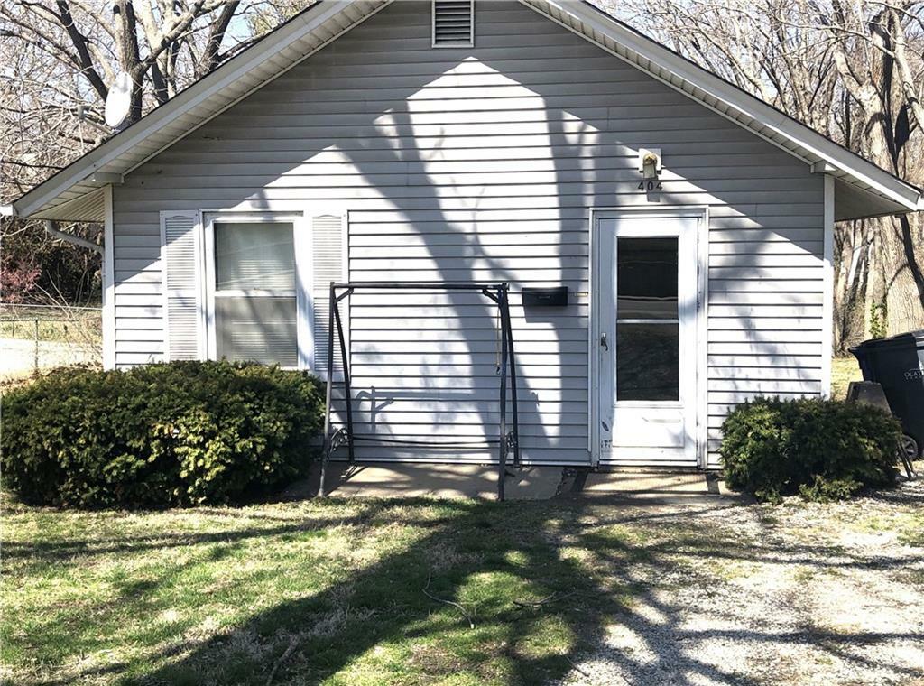 Property Photo:  404-406 E Cedar Street  KS 66061 