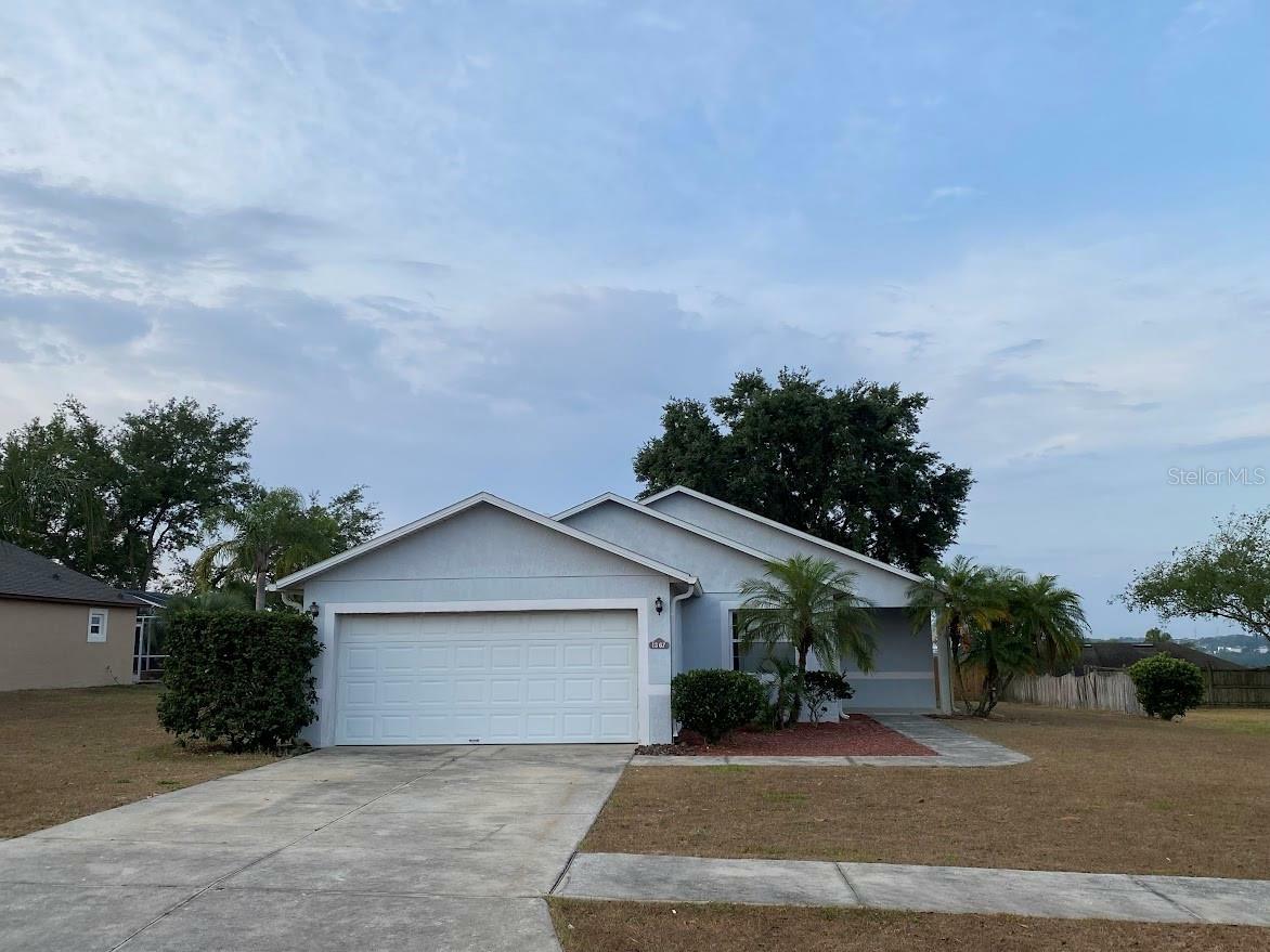 Property Photo:  1367 Willow Crest Drive  FL 34711 