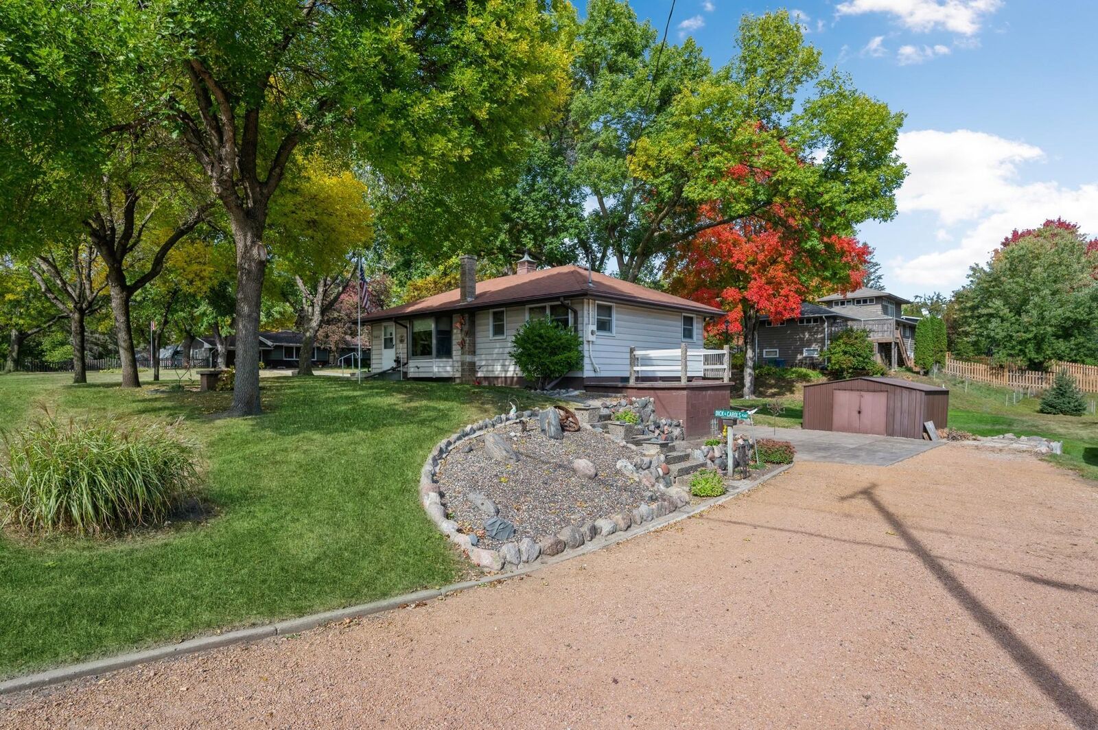 Property Photo:  16820 County Road 6  MN 55447 
