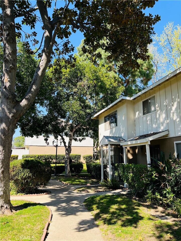 Property Photo: 659 E Matchwood Place 121 CA 91702
