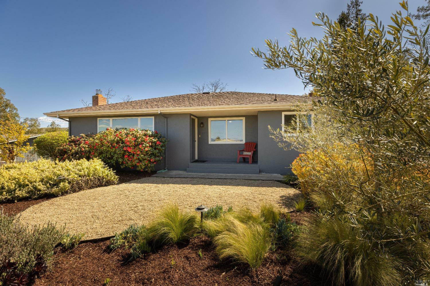 Property Photo:  841 Chapman Lane  CA 94952 