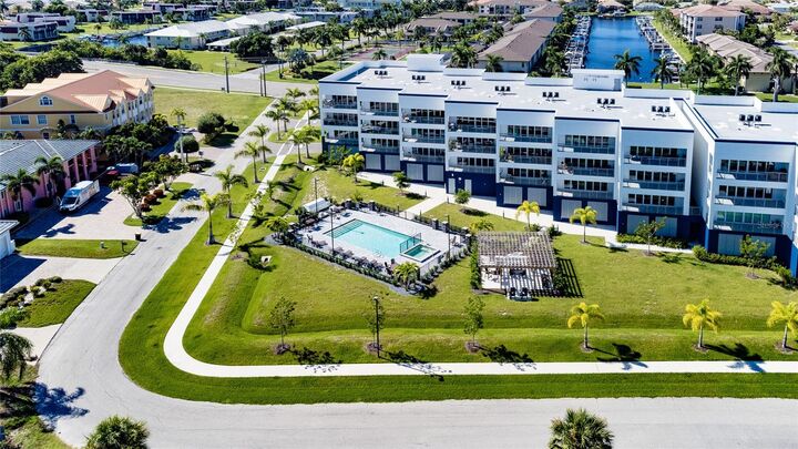 Property Photo:  1425 Park Beach Circle 136  FL 33950 