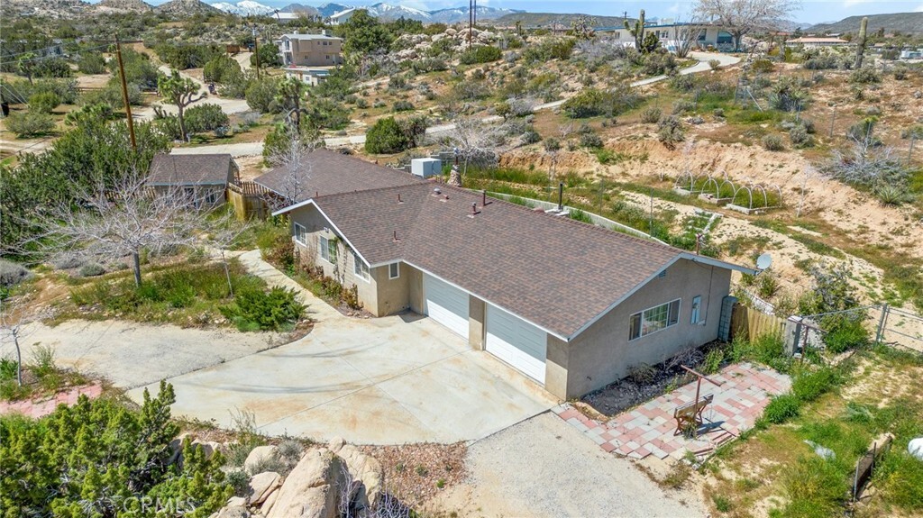 Property Photo:  56984 Griffis Road  CA 92284 