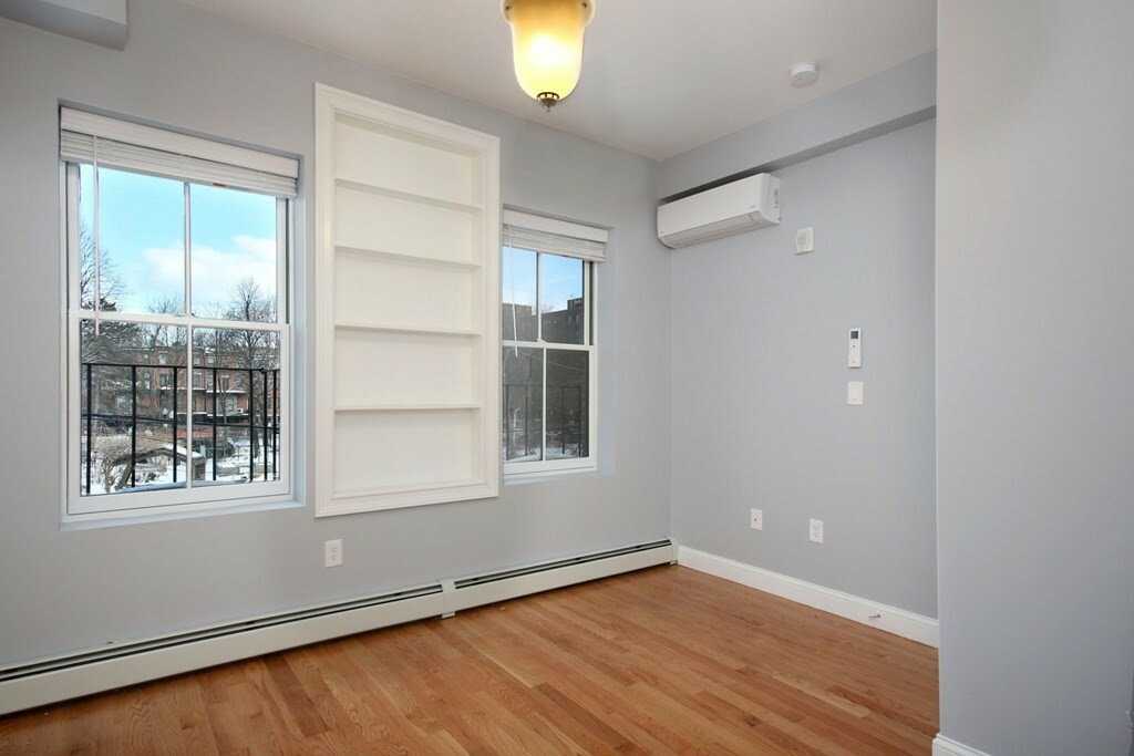 Property Photo: 205 W Springfield St 2 MA 02118
