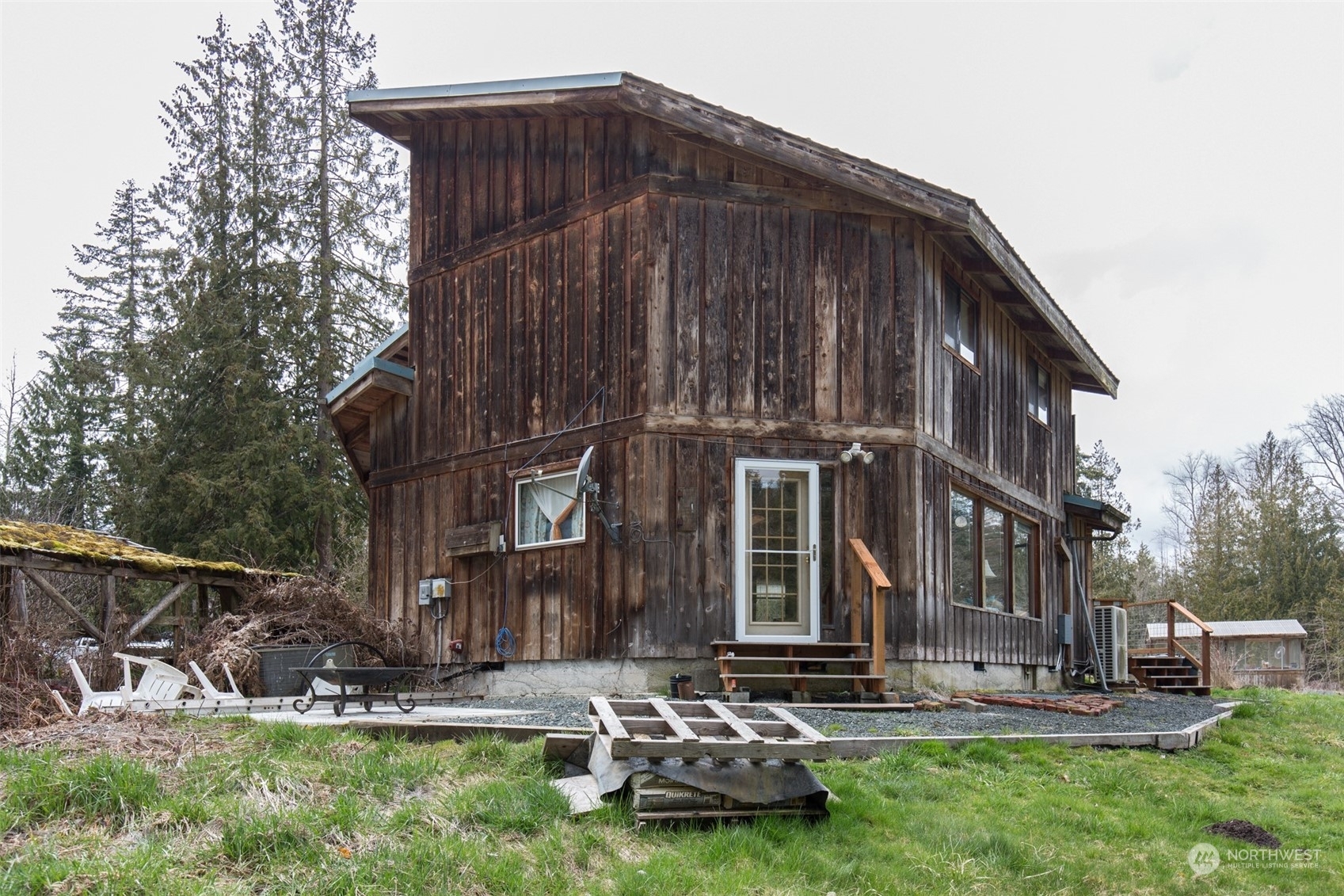 Property Photo:  1753 Hooker Road  WA 98382 