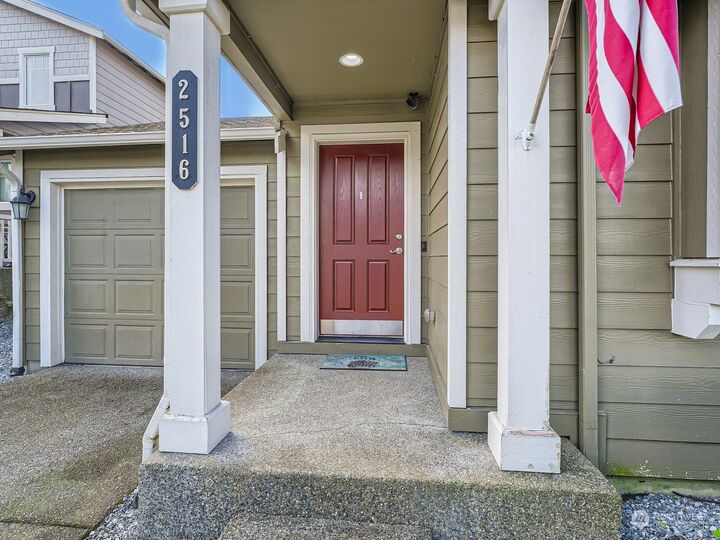 Property Photo:  2516  193rd Street E  WA 98387 