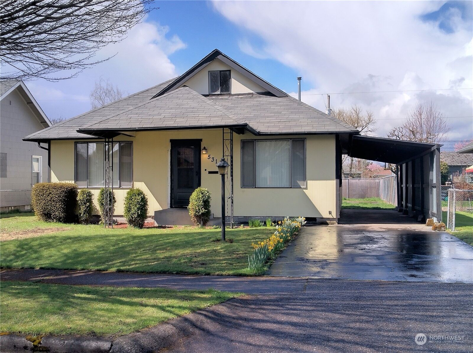 Property Photo: 531 18th Avenue WA 98632