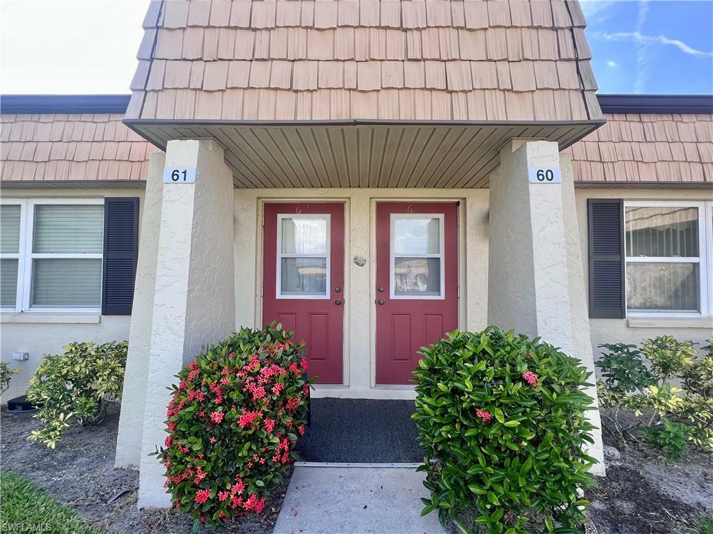 Property Photo:  60 Fairbanks Ct  FL 33919 