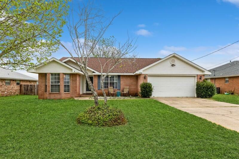 Property Photo:  5308 Whitney Court  FL 32536 