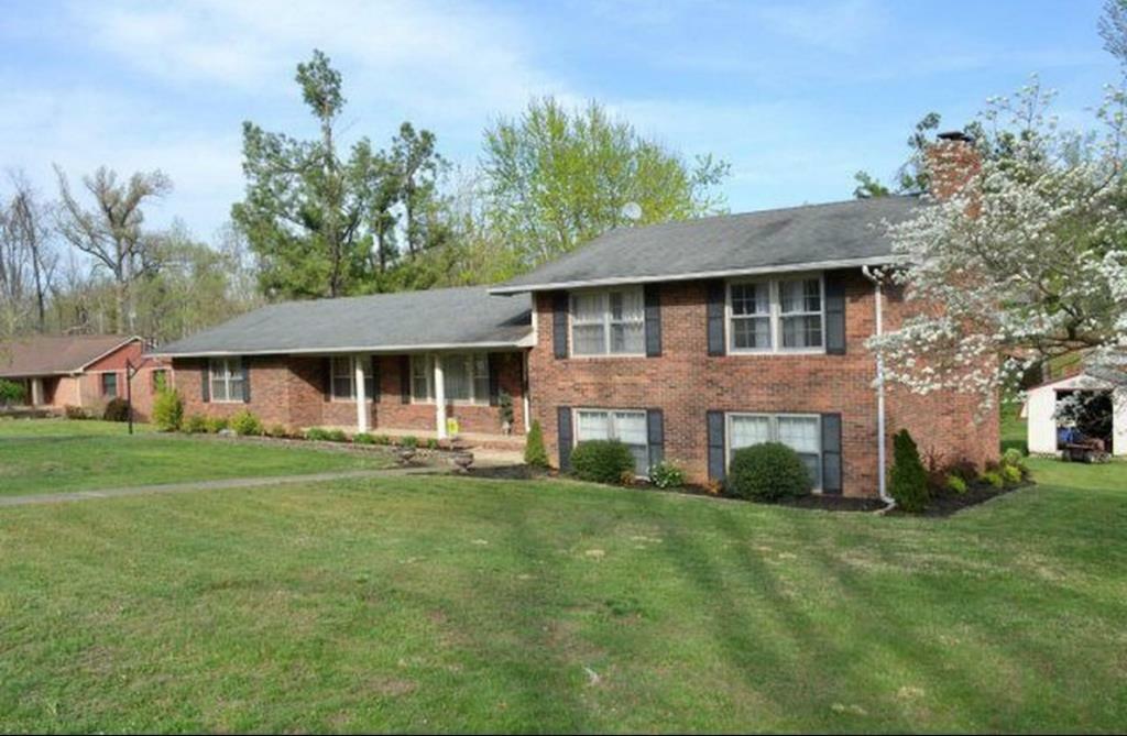 Property Photo: 1285 Walnut Dr KY 42431