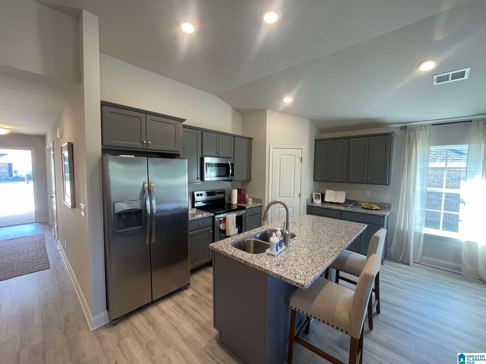 Property Photo:  202 Waterford Lake Drive  AL 35040 