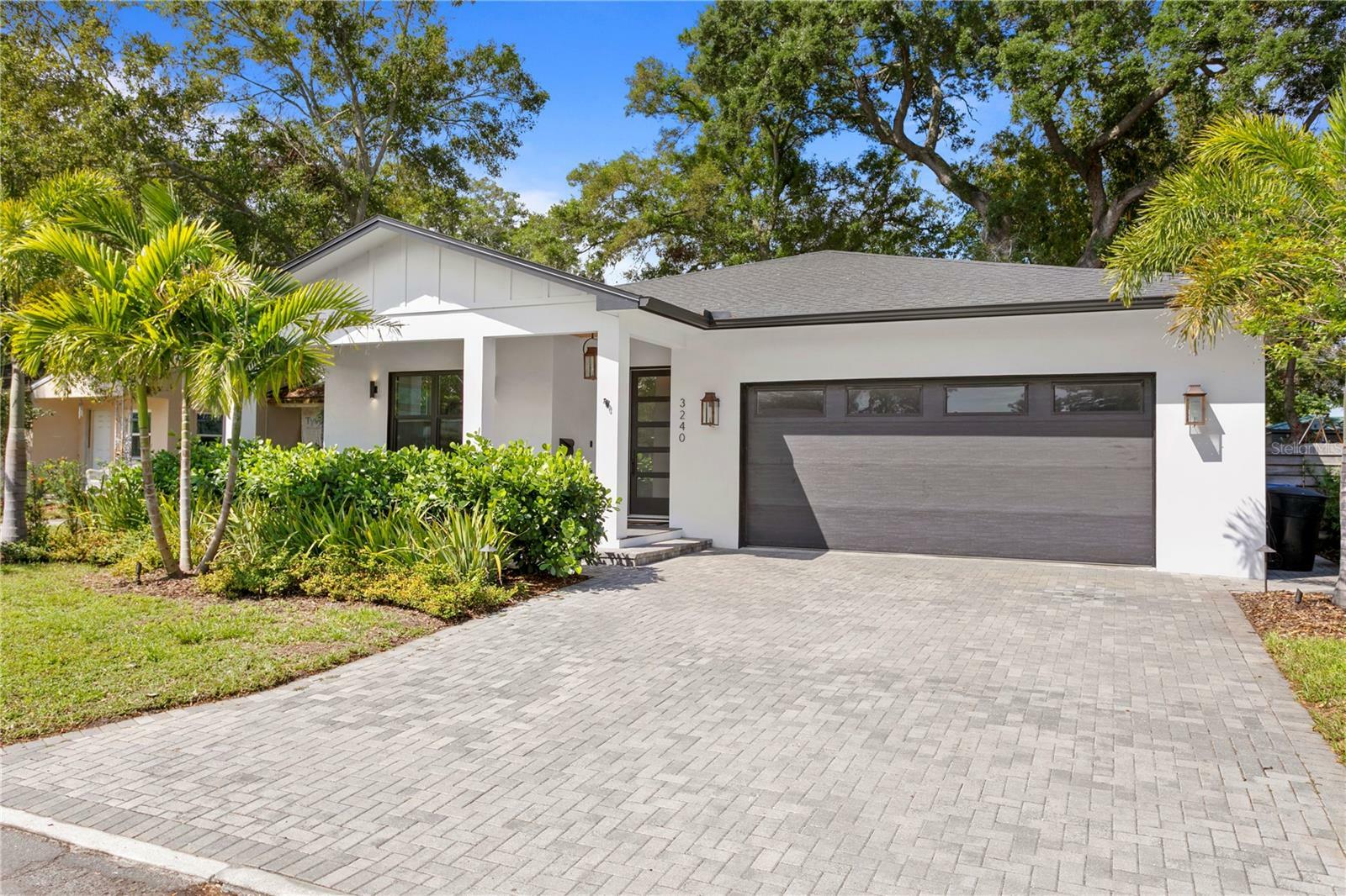 Property Photo:  3240 14th Street N  FL 33704 