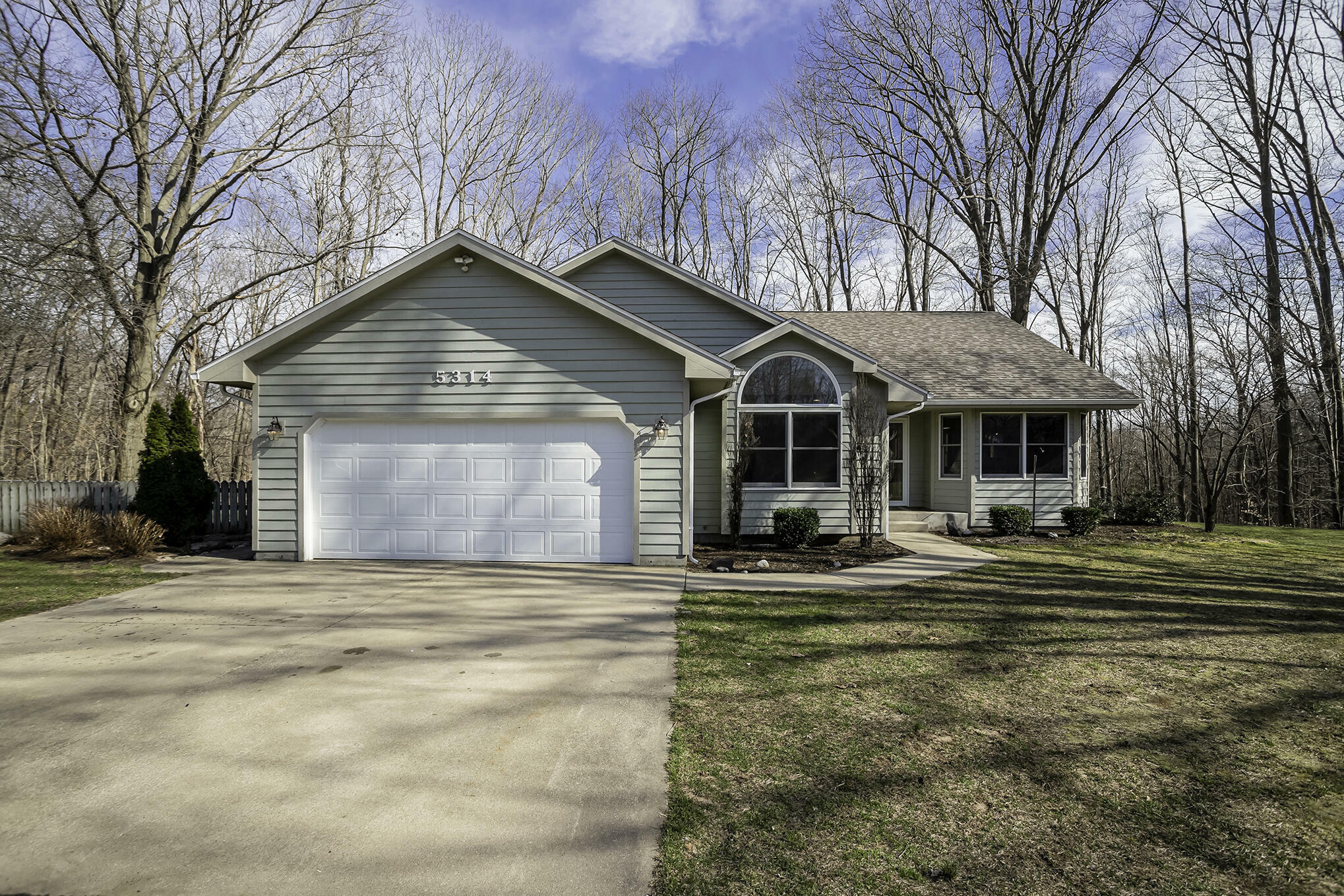 Property Photo:  5314 Morning Aire Lane  MI 49038 