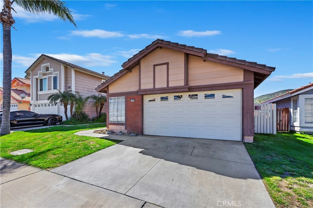 Property Photo:  15443 Colt Avenue  CA 92337 