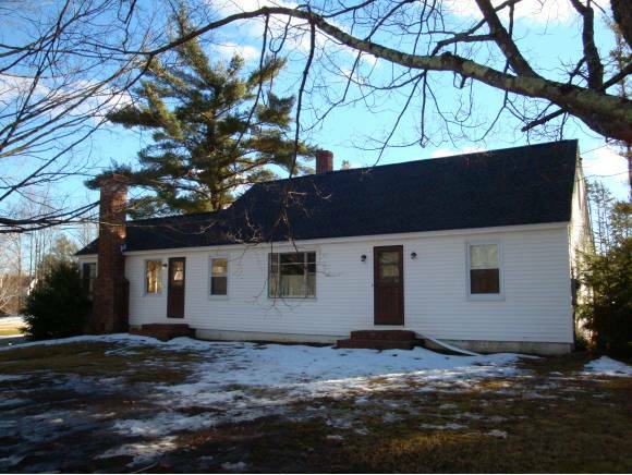 Property Photo:  61 Somersworth Road  ME 03906 