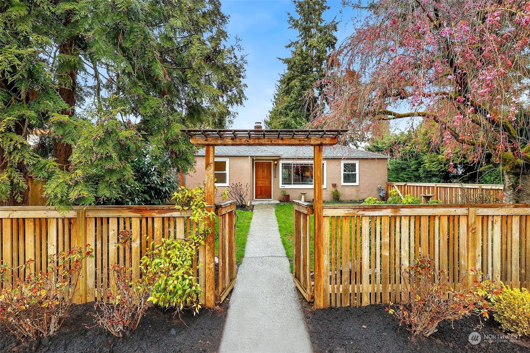 Property Photo:  3234 NE 88th Street  WA 98115 