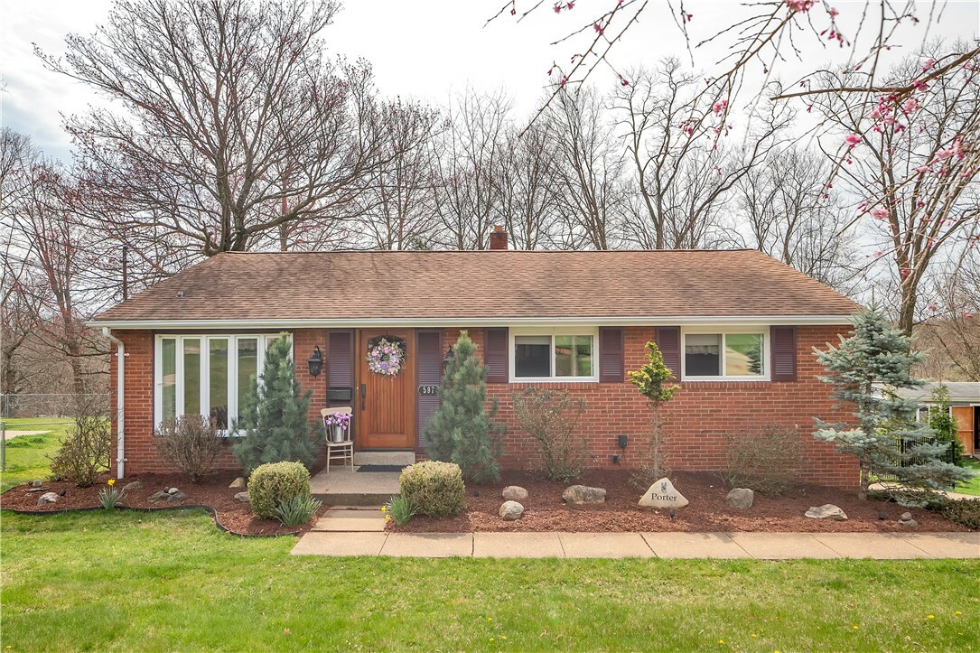 Property Photo:  597 Galway Dr  PA 15102 